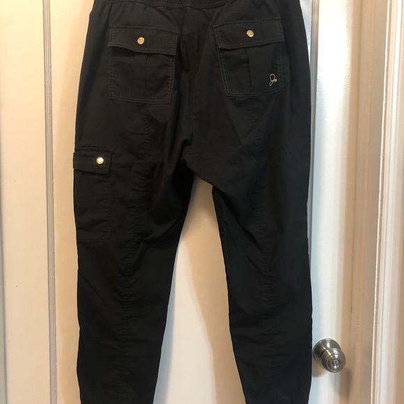 Jaanuu jogger pants size Large - Picture 6 of 9
